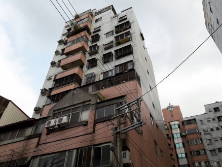 台中市北屯區近松竹路 真善美花園廣場三房+平車