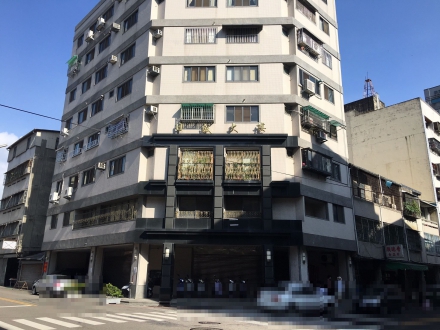 台中市西區日莊大樓 近台中二中 4房華廈