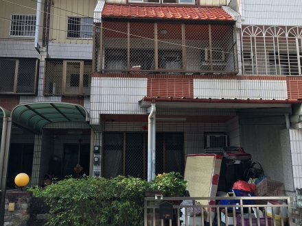 台中市大里區大里 塗城別墅 近成功國中 3層透天
