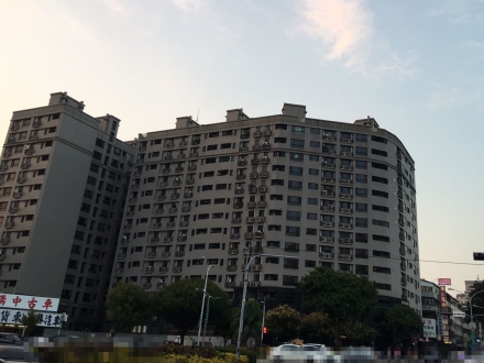 台中市南區忠明南路 勝美閱讀城市 崇倫國中 2房