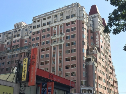 台中市南屯區大墩11街 熊貓國寶 高樓層4房