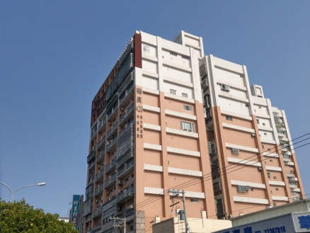 台中市北區東光路398之7號7樓  聚合發建設 樂高420   低總價兩房