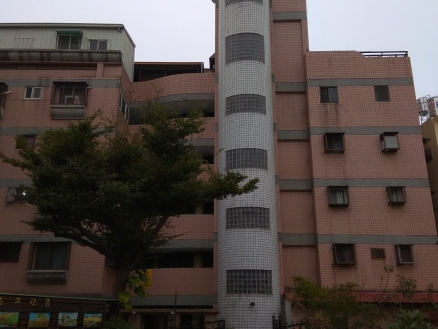 台中市北屯區北屯區雷中街61巷14弄17號  【春夢紅樓】陳平國小旁二房車位