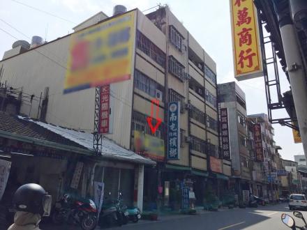 台中市南屯區南屯路二段521號   正南屯路 黃金透店