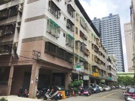 台中市北區北區青島西街14號3樓之3  捷運三房公寓