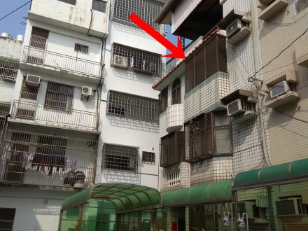 台中市潭子區福潭路210巷55號    近潭子國中   大地坪 朝南透天