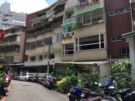 台中市北區博館東街10巷8號2樓    科博館二樓美寓