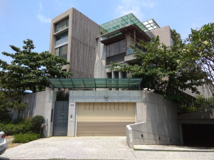 台中市南屯區文山北巷2之75號  南屯精密科學園區【優閣 】朝南電梯別墅