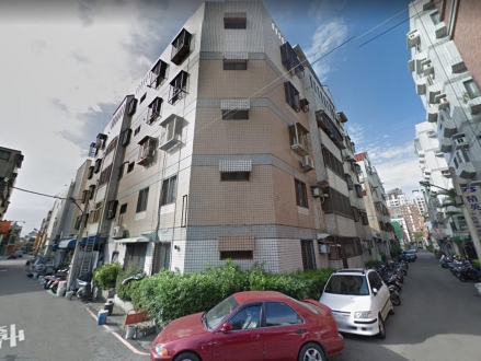台中市西區公益路124巷17號5樓   近勤美商圈【皇家堡】三房公寓