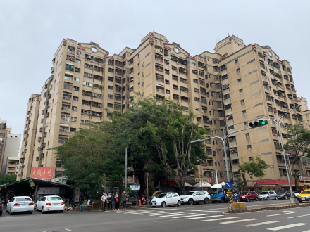 台中市北區錦南街8號8樓｜【莒光新城】 零公設電梯三房｜一中商圈｜中國醫藥大學生活圈
