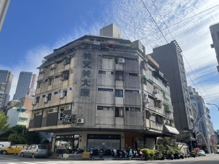 台中市西區民權路229巷28號6樓之1【美又美大廈】兩套房｜勤美誠品商圈｜草悟道｜中正國小