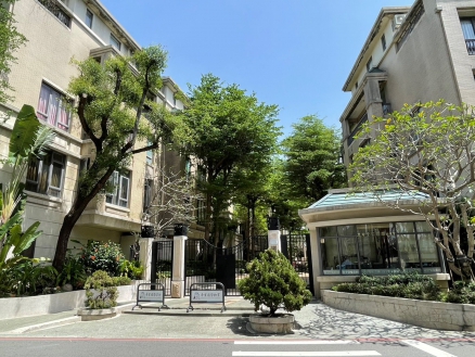 台中市西屯區惠來路三段312巷19號【惠宇皇家莊園】透天別墅｜逢甲商圈｜水湳經貿
