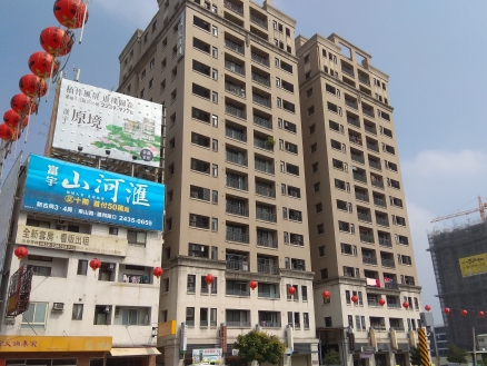 台中市北屯區景賢南二路333號8樓之2【大城比佛利】4房平車｜近太原火車站｜東山高中